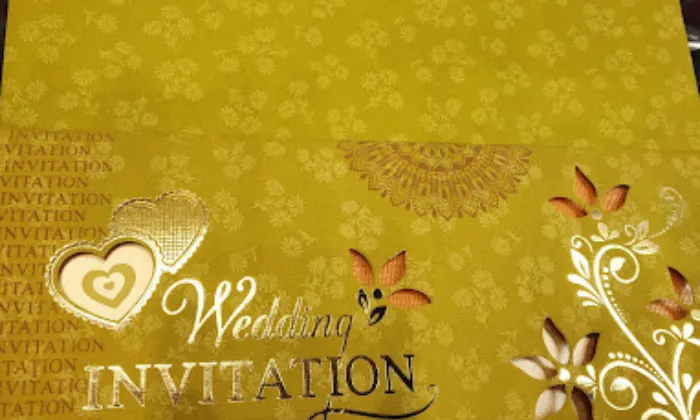 queens invitation card